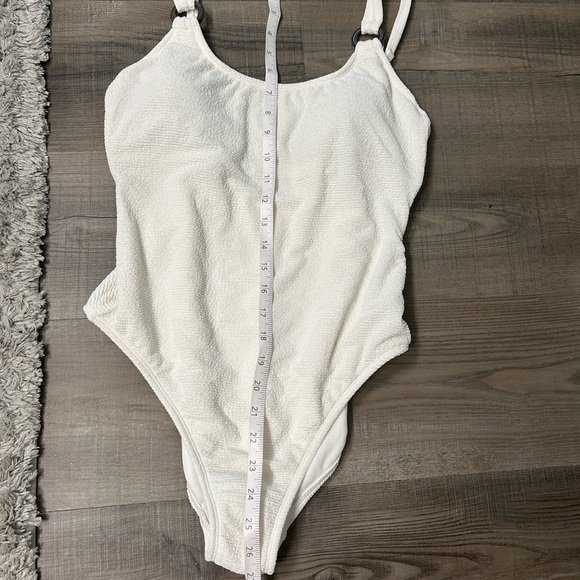 Shade & Shore Women’s pucker high leg one piece - Picture 9 of 11